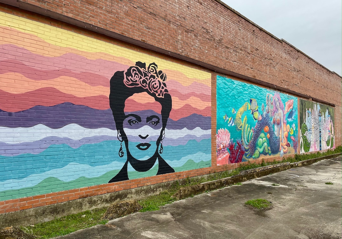 Beaumont murals