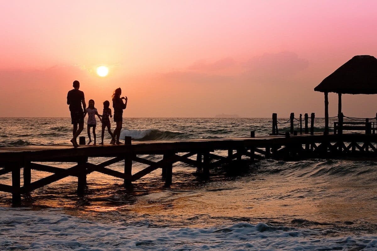 vacation loan for family travel - enjoy family time at the beach