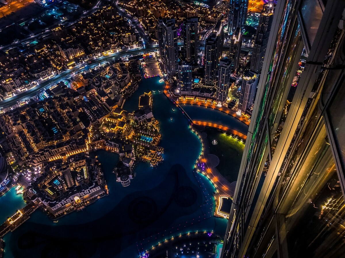 You can dine at the Burj Khalifa with a view. 
