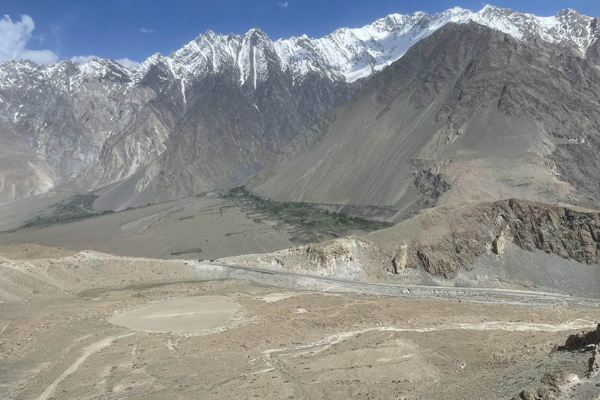Cultural and hiking tour to Pakistan - Ghulkin Black Glacier trail
