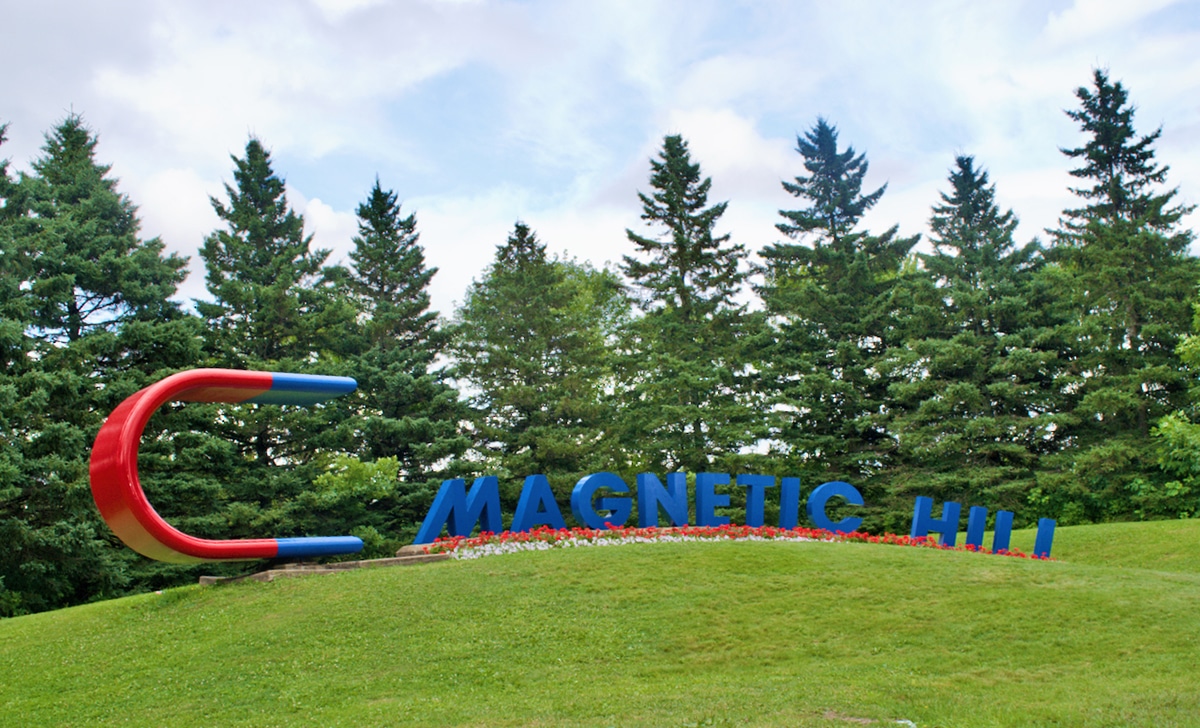 Magnetic Hill - What to do in New Brunswick