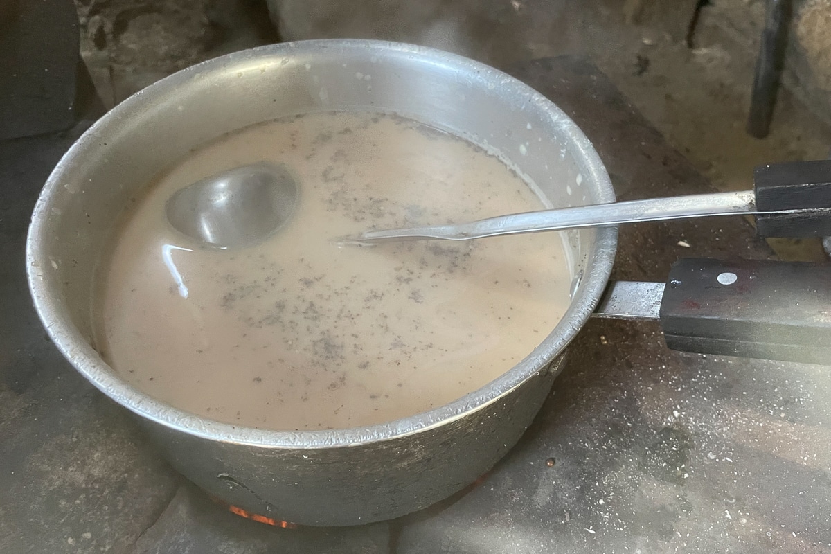 Cultural and hiking tour to Pakistan - a pot of Chai