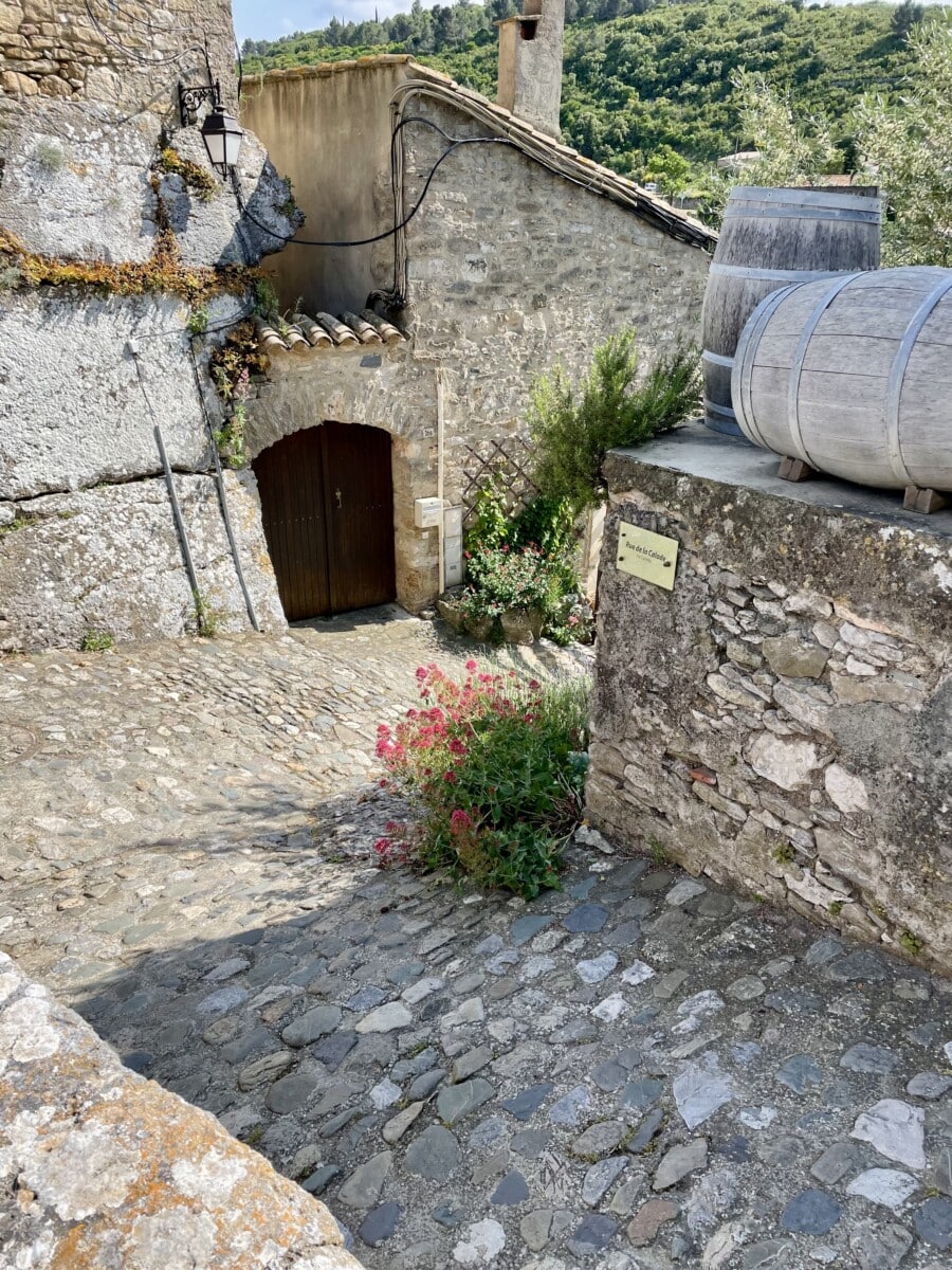 I loved exploring the tiny paths leading through Minerve.